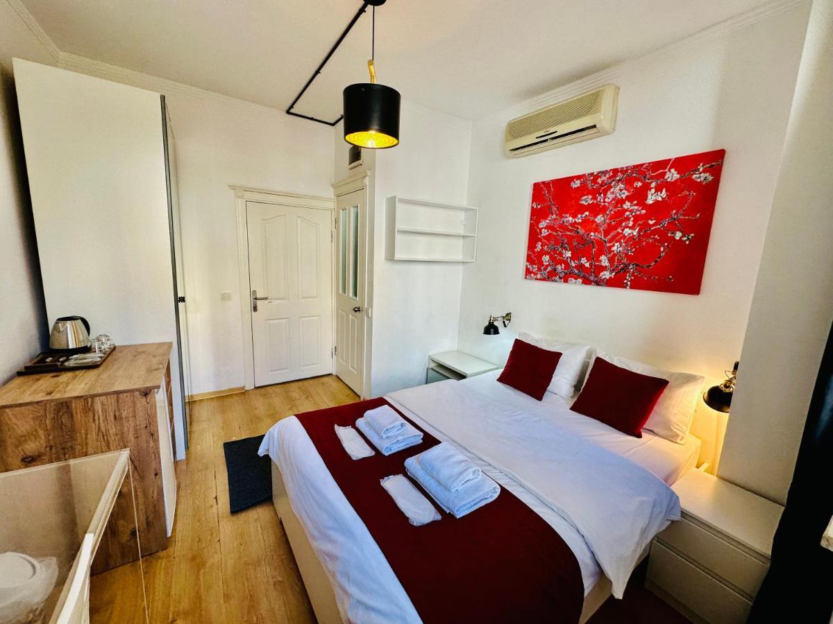 Aram Galata Suites Istanbul Exterior photo