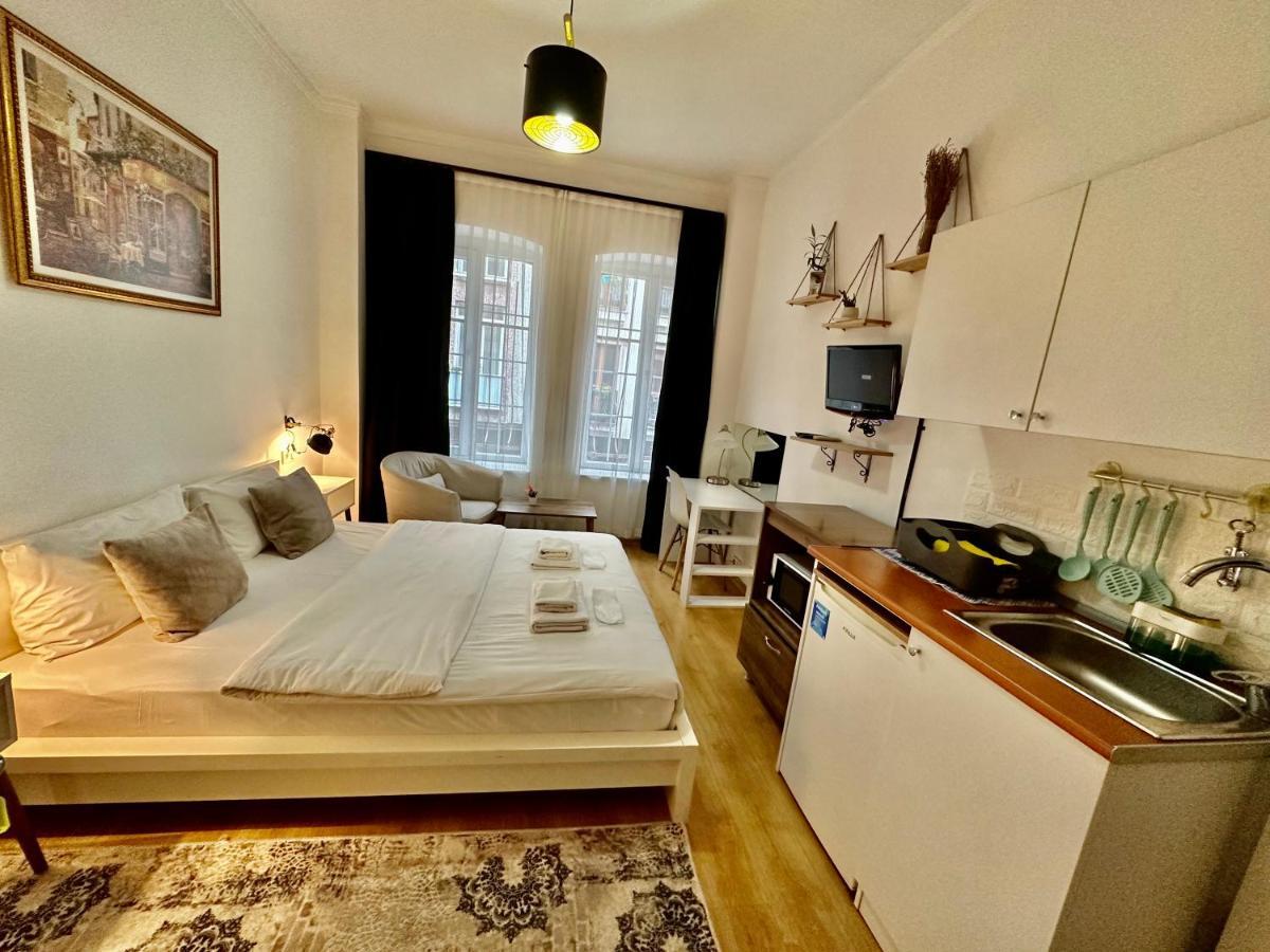 Aram Galata Suites Istanbul Exterior photo